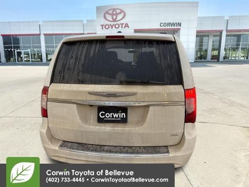 2013 Chrysler Town & Country Touring