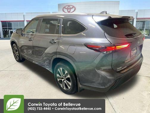 2025 Toyota Highlander XLE