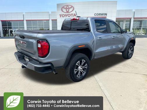 Sterling Metallic 2025 GMC Canyon AT4