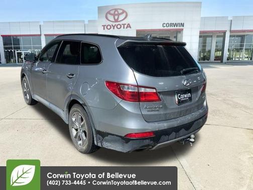 2016 Hyundai SANTA FE SE