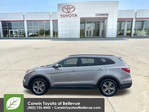 2016 Hyundai SANTA FE SE
