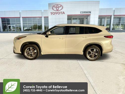 2023 Toyota Highlander Platinum