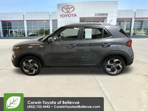 2025 Hyundai VENUE SEL