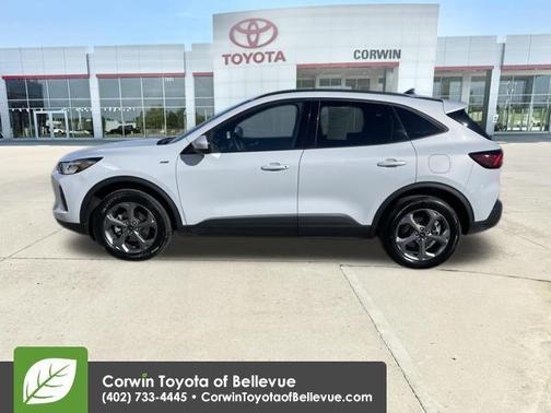 2025 Ford Escape ST-Line Select