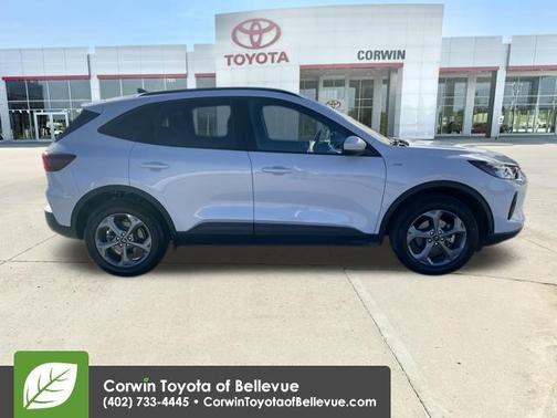 2025 Ford Escape ST-Line Select