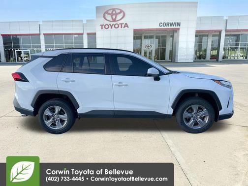 Ice 2024 Toyota RAV4 XLE