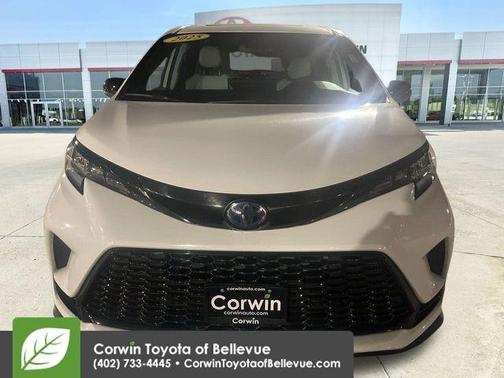 2025 Toyota Sienna XSE 7 Passenger