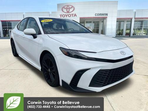 Ice 2025 Toyota Camry SE