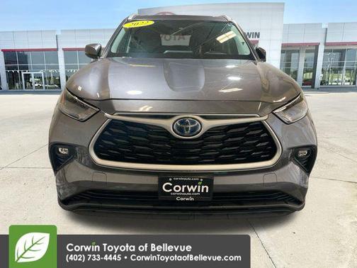 2022 Toyota Highlander Hybrid XLE