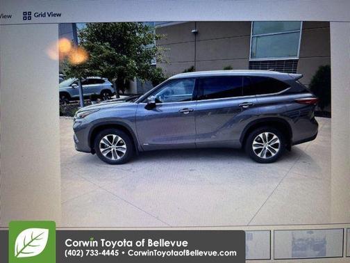 2022 Toyota Highlander Hybrid XLE