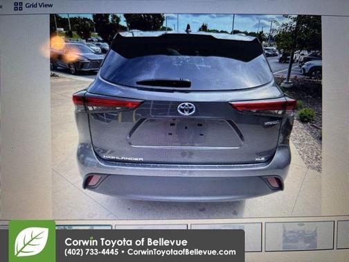 2022 Toyota Highlander Hybrid XLE