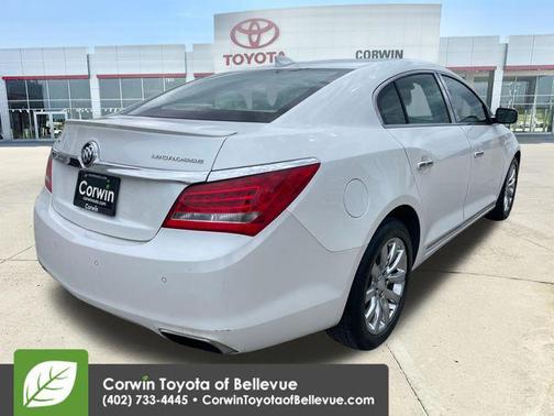White Frost Tricoat 2016 Buick LaCrosse Leather