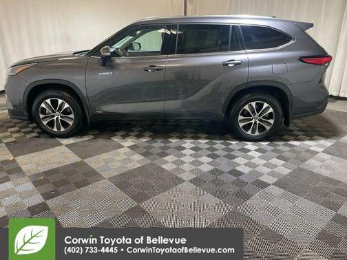 2021 Toyota Highlander Hybrid XLE