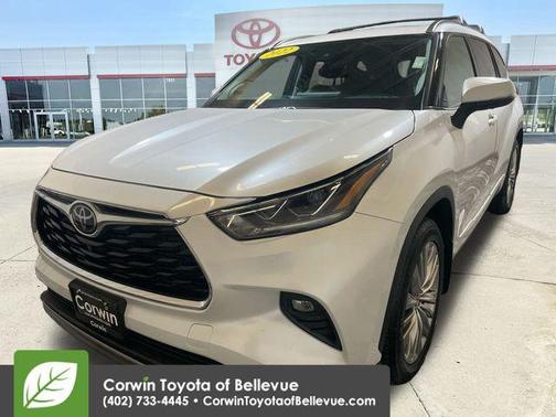 2022 Toyota Highlander Platinum