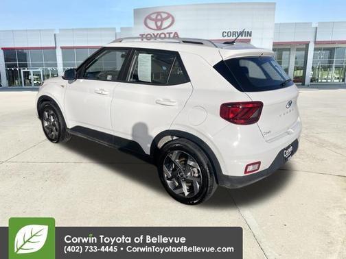 2025 Hyundai VENUE SEL