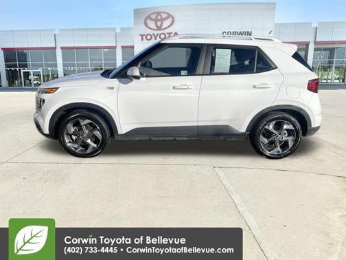 2025 Hyundai VENUE SEL