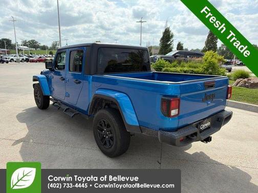 Hydro Blue Pearlcoat 2023 Jeep Gladiator Sport S