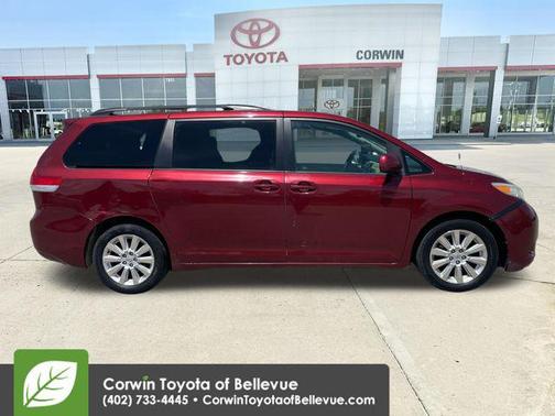 Salsa Red Pearl 2011 Toyota Sienna XLE