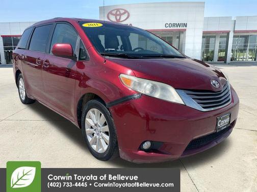 Salsa Red Pearl 2011 Toyota Sienna XLE