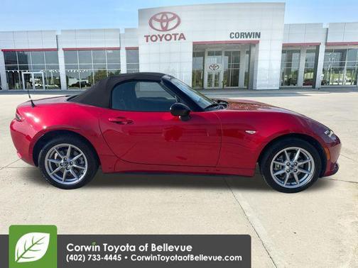 Soul Red Metallic 2016 Mazda MX-5 Miata Sport