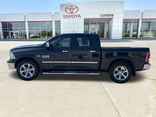 Brilliant Black Crystal Pearlcoat 2015 RAM 1500 Laramie