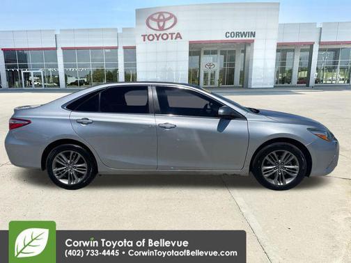 Celestial Silver Metallic 2016 Toyota Camry SE