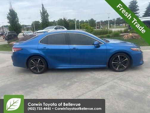 Blue Streak Metallic 2019 Toyota Camry XSE