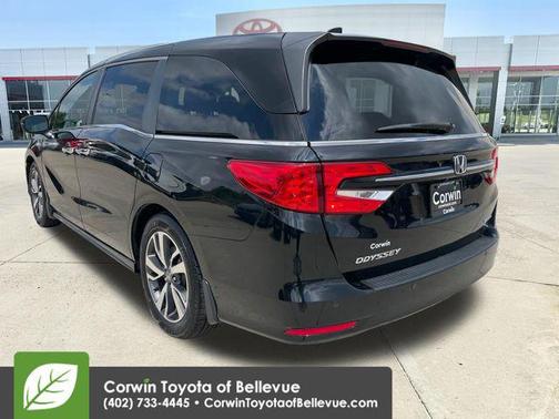 Crystal Black Pearl 2022 Honda Odyssey Touring