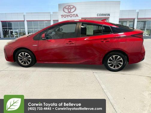 2019 Toyota Prius XLE