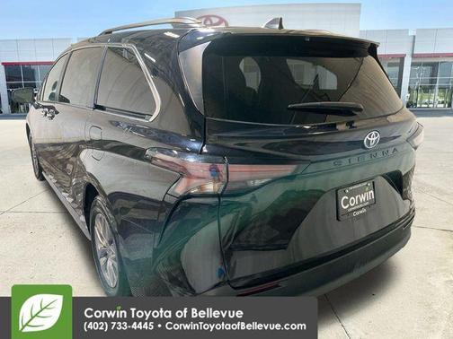 2024 Toyota Sienna XLE