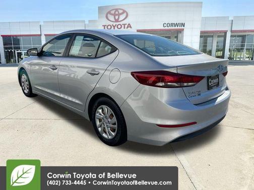 2018 Hyundai ELANTRA SE