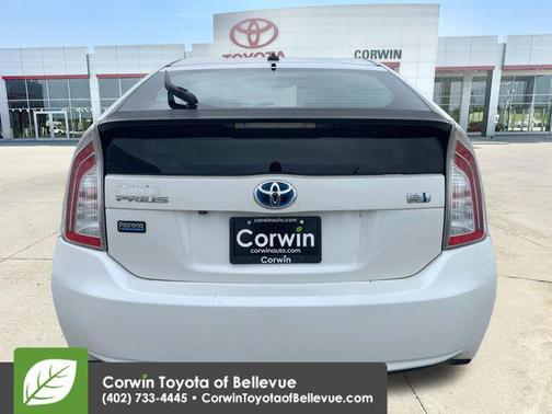 Blizzard Pearl 2013 Toyota Prius Three