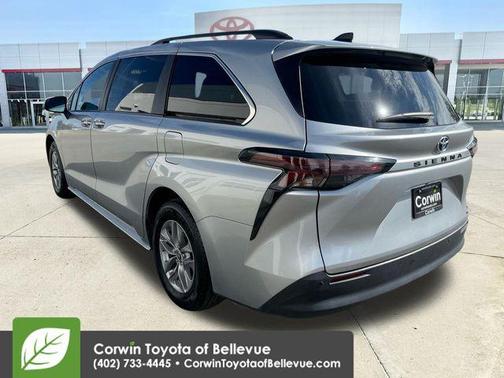 2024 Toyota Sienna XLE