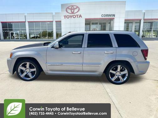 Bright Silver Metallic Clearcoat 2007 Jeep Grand Cherokee SRT8