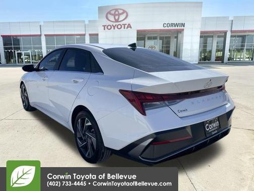 2025 Hyundai ELANTRA SEL