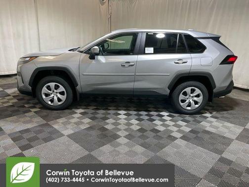 2025 Toyota RAV4 LE