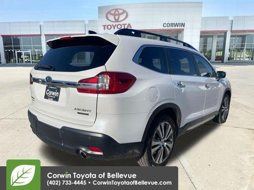 Crystal White Pearl 2022 Subaru Ascent Touring 7-Passenger