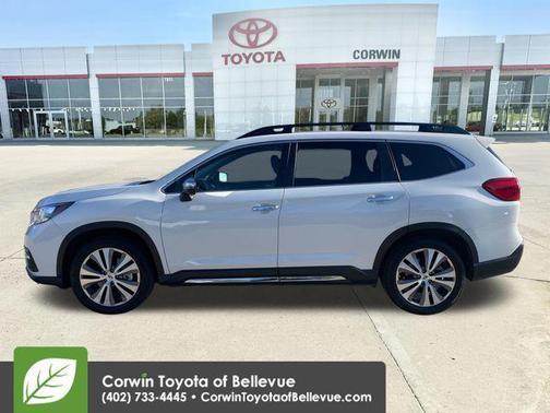 Crystal White Pearl 2022 Subaru Ascent Touring 7-Passenger