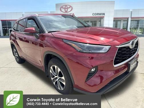 Ruby Flare Pearl 2022 Toyota Highlander XLE