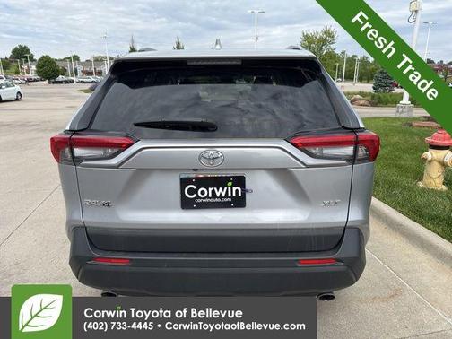 Silver Sky Metallic 2019 Toyota RAV4 XLE