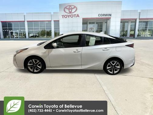 2016 Toyota Prius Four Touring