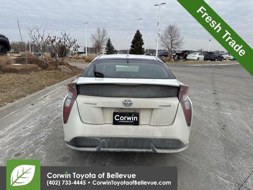 2016 Toyota Prius Four Touring