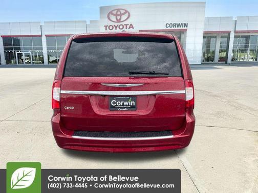 Deep Cherry Red Crystal Pearlcoat 2012 Chrysler Town & Country Touring