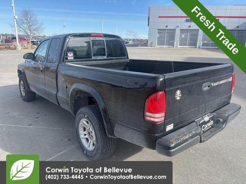 2003 Dodge Dakota Base