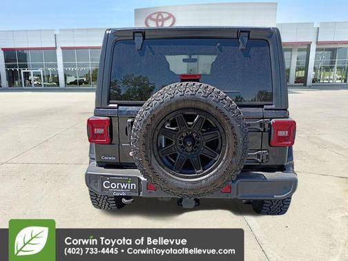 Black Clearcoat 2018 Jeep Wrangler Unlimited Sahara