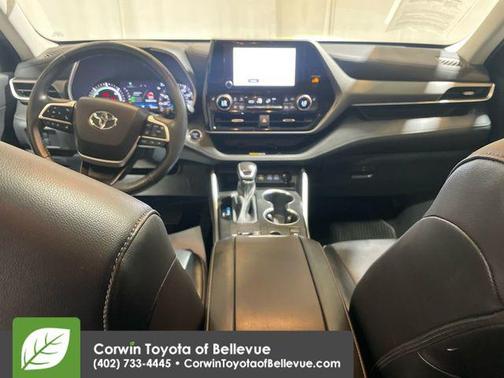 2023 Toyota Highlander Hybrid XLE