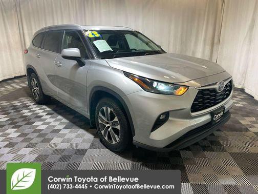 2023 Toyota Highlander Hybrid XLE