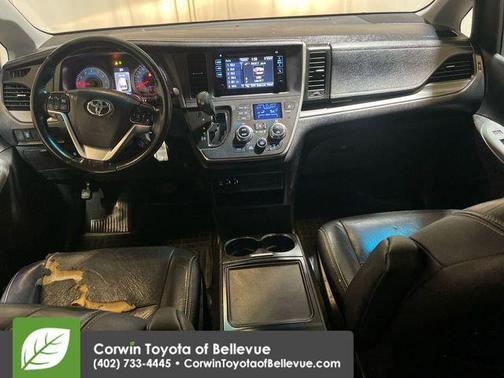 2016 Toyota Sienna SE