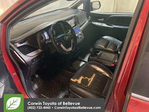 2016 Toyota Sienna SE