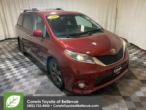 2016 Toyota Sienna SE